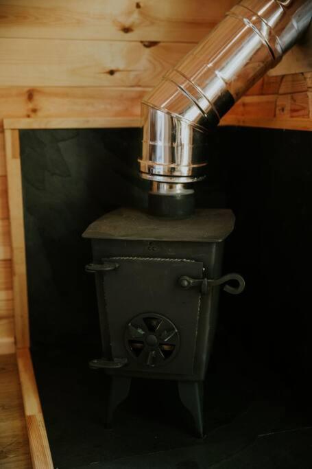 Ash Winter Retreat- Hot Tub & Log Bruner バーマス エクステリア 写真